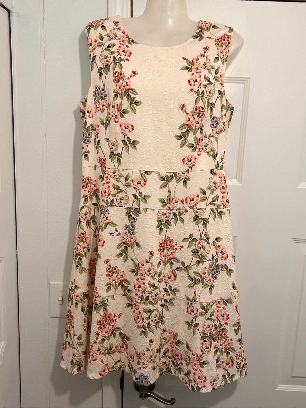 Karl Lagerfeld Paris Size 12 Ivory Dress with Pink & Green Floral Detail